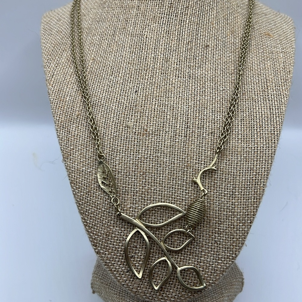 Coldwater Creek Nature Inspired Necklace.